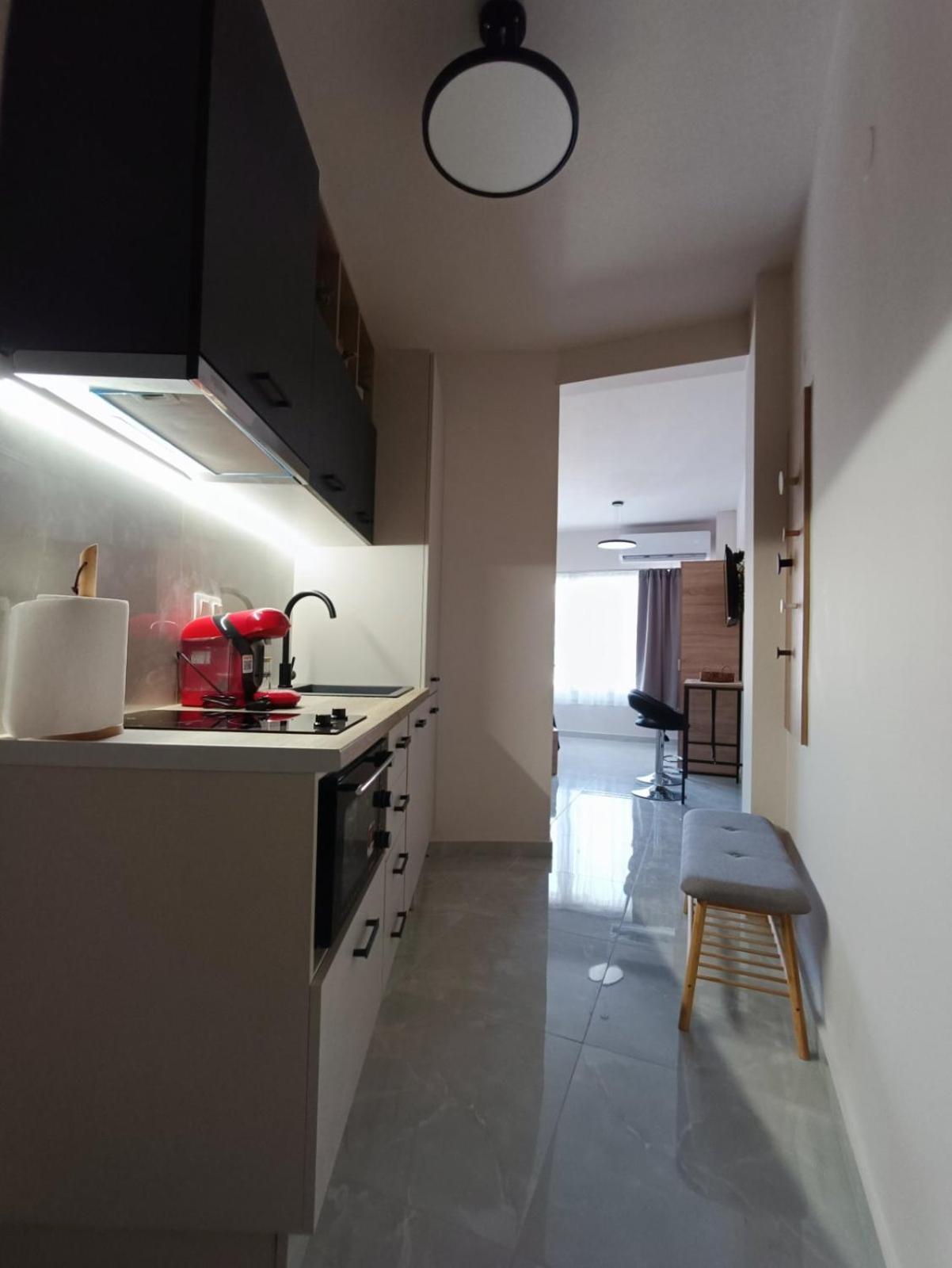Central Studio In Veria Extérieur photo